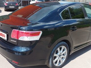 2010 Toyota Avensis III, чёрный, 800000 рублей, вид 2