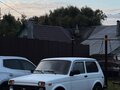 2011 Lada (ВАЗ) 2121 (4x4) I Рестайлинг, белый, 600000 рублей