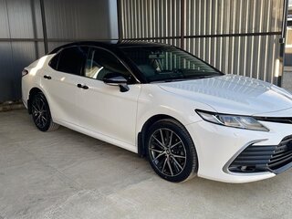 2021 Toyota Camry VIII (XV70) Рестайлинг, белый, 1799999 рублей, вид 5