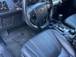 2013 Toyota Land Cruiser Prado 150 Series Рестайлинг 1, белый, 3600000 рублей, вид 5
