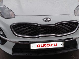 2018 Kia Sportage IV Рестайлинг, белый, 2230000 рублей, вид 1
