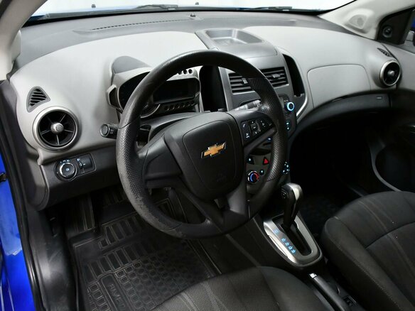 2014 Chevrolet Aveo II, синий, 775000 рублей - вид 11