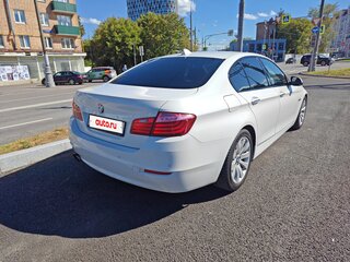 2013 BMW 5 серии 520d VI (F10/F11/F07) Рестайлинг, белый, 1600000 рублей, вид 4