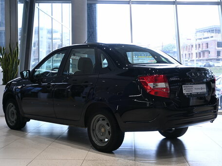 2025 Lada (ВАЗ) Granta I Рестайлинг, чёрный, 795000 рублей, вид 4