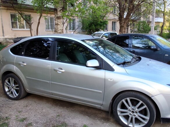 2006 Ford Focus II, серебристый, 420000 рублей - вид 2