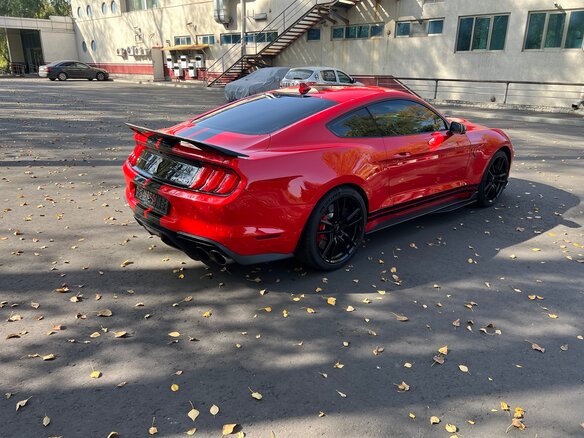 2021 Ford Mustang Shelby GT500 VI Рестайлинг, красный, 10900000 рублей - вид 3