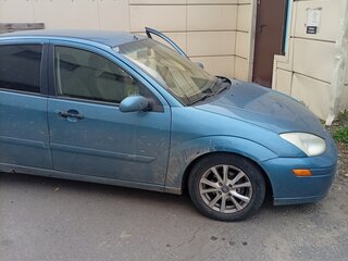 2000 Ford Focus I (North America), голубой, 270000 рублей, вид 2