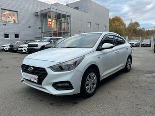 2017 Hyundai Solaris II, белый, 928970 рублей, вид 4