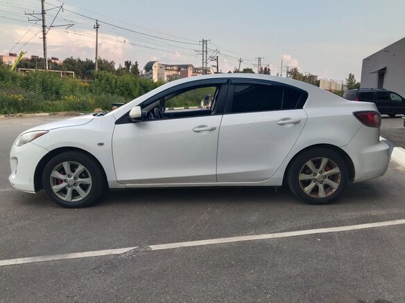 2010 Mazda 3 II (BL), белый, 580000 рублей - вид 4