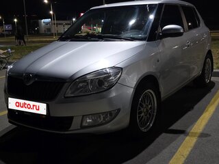 2012 Skoda Fabia II Рестайлинг, серебристый, 610000 рублей, вид 1