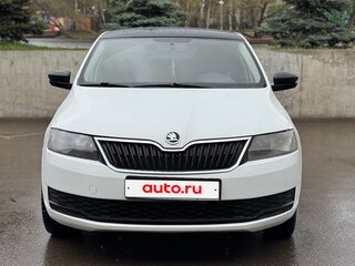 2018 Skoda Rapid I Рестайлинг, белый, 650000 рублей, вид 2
