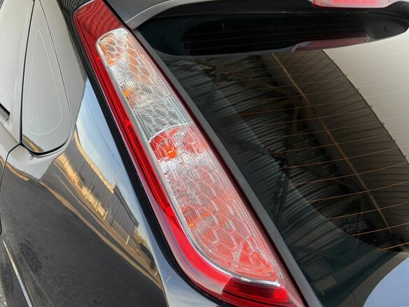 2011 Ford Focus II Рестайлинг, чёрный - вид 26