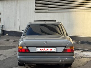 1989 Mercedes-Benz W124 230, серый, 210000 рублей, вид 4