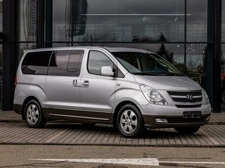 2014 Hyundai Grand Starex I, серый, 1755000 рублей, вид 3