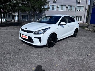 2018 Kia Rio IV, белый, 1148000 рублей, вид 1