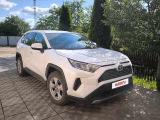 2021 Toyota RAV4 V (XA50), белый, 2830000 рублей, вид 4