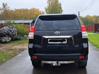 2010 Toyota Land Cruiser Prado 150 Series, чёрный, 2450000 рублей, вид 3