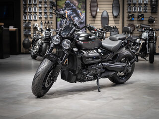 2026 Triumph Rocket 3, чёрный, 3990000 рублей, вид 2