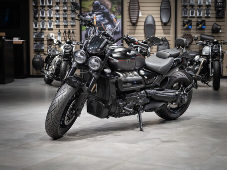 2026 Triumph Rocket 3, чёрный, 3990000 рублей, вид 2