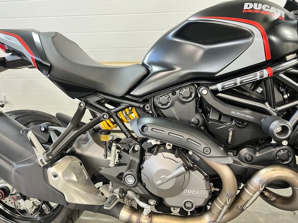 2020 Ducati Monster 821, чёрный, 990000 рублей - вид 6
