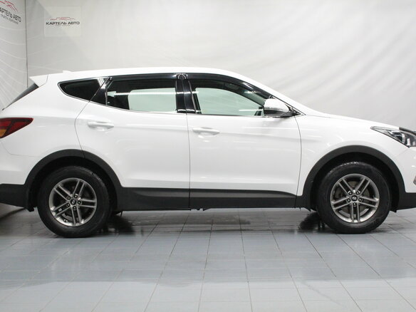 2018 Hyundai Santa Fe III Рестайлинг, белый - вид 2
