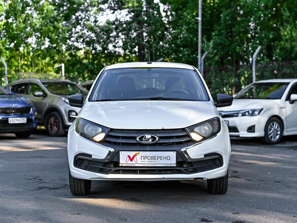 2018 Lada (ВАЗ) Granta I Рестайлинг, белый - вид 2