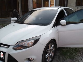 2012 Ford Focus III, белый, 650000 рублей, вид 4