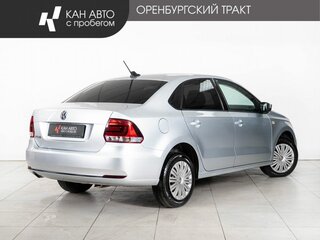2017 Volkswagen Polo V Рестайлинг, серебристый, 1092000 рублей, вид 3