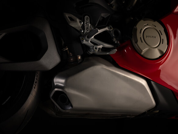 2026 Ducati Panigale V4, красный, 5745000 рублей - вид 14