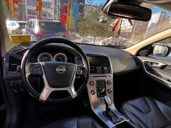 2013 Volvo XC60 I, чёрный, 1690000 рублей - вид 9