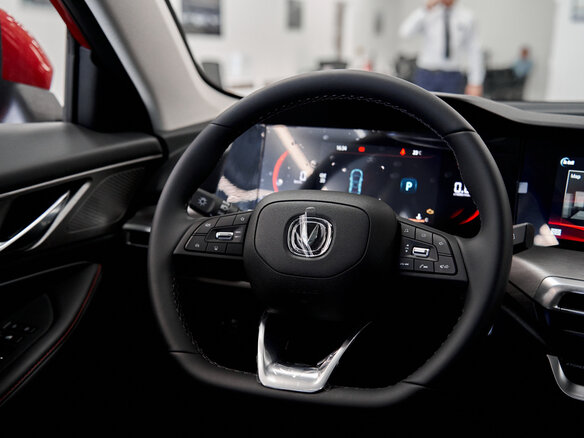 2024 Changan CS35 Plus I Рестайлинг, красный, 2649900 рублей - вид 9