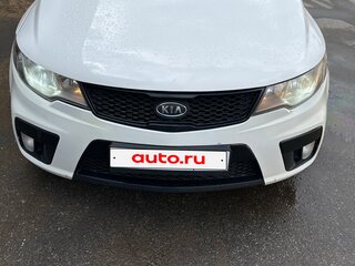 2011 Kia Cerato Koup II, белый, 800000 рублей, вид 1