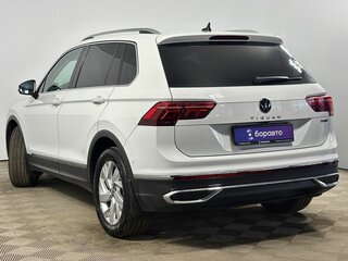 2020 Volkswagen Tiguan II Рестайлинг, белый, 3900000 рублей, вид 3