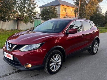 2017 Nissan Qashqai II, красный, 1300000 рублей, вид 2