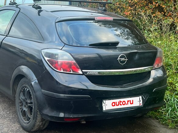 2008 Opel Astra GTC H Рестайлинг, чёрный, 290000 рублей - вид 3