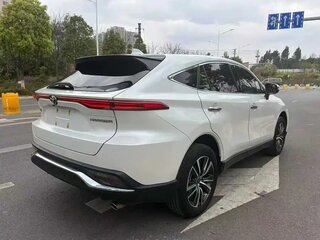 2023 Toyota Harrier IV (XU80), белый, 3400000 рублей, вид 4