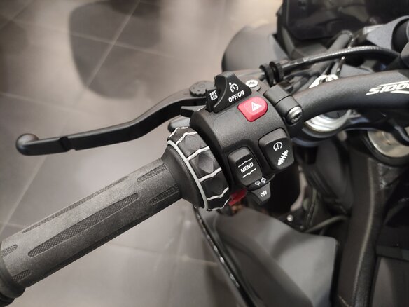 2025 BMW S 1000 R, серый, 2472750 рублей - вид 3