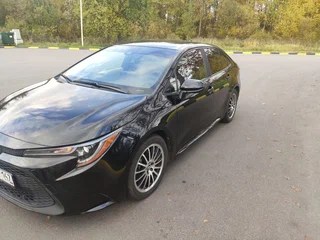 2020 Toyota Corolla XII (E210), чёрный, 1890000 рублей, вид 3