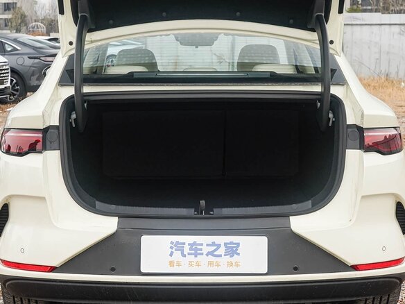 2026 BYD Qin L, бежевый, 1970000 рублей - вид 23