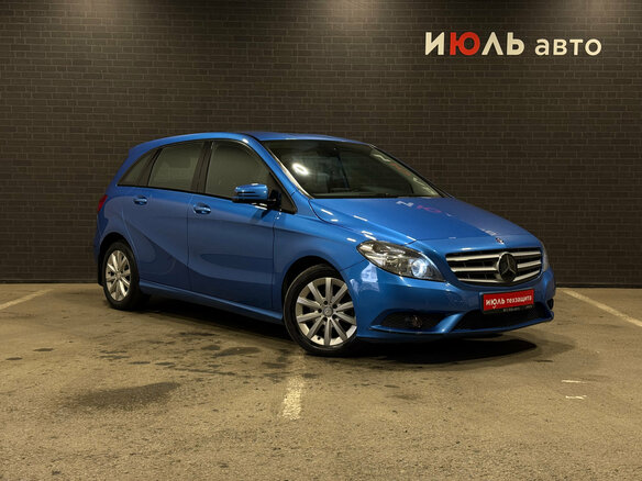 2013 Mercedes-Benz B-Класс 200 II (W246), голубой, 1150000 рублей - вид 2