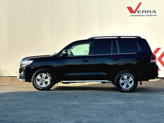 2018 Toyota Land Cruiser 200 Series Рестайлинг 2, чёрный, 6200000 рублей, вид 2