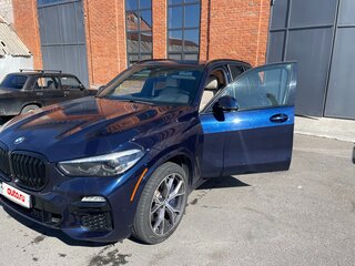 2020 BMW X5 40i IV (G05/G18), синий, 4950000 рублей, вид 2