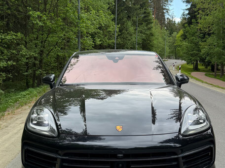 2020 Porsche Cayenne E-Hybrid III, чёрный, 7000000 рублей, вид 4