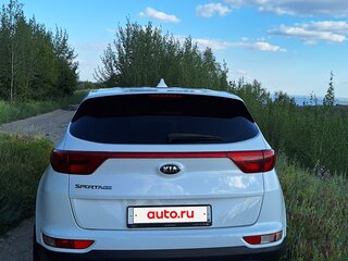 2017 Kia Sportage IV, белый, 1990000 рублей, вид 4