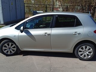 2008 Toyota Auris I, серебристый, 610000 рублей, вид 3