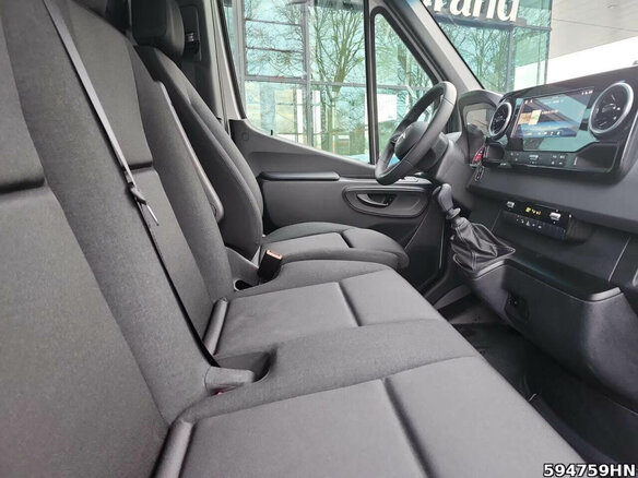 2025 Mercedes-Benz Sprinter, белый, 6804000 рублей - вид 34
