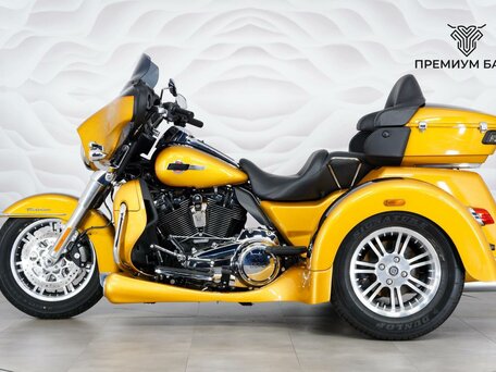 2023 Harley-Davidson Tri Glide, золотистый, 4799000 рублей, вид 2
