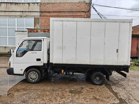 2004 Kia Bongo, белый, 400000 рублей, вид 4