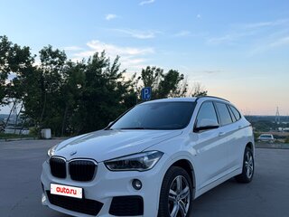 2018 BMW X1 20i xDrive II (F48), белый, 2900000 рублей, вид 1