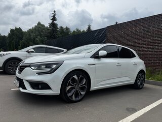 2019 Renault Megane IV, белый, 1600000 рублей, вид 3